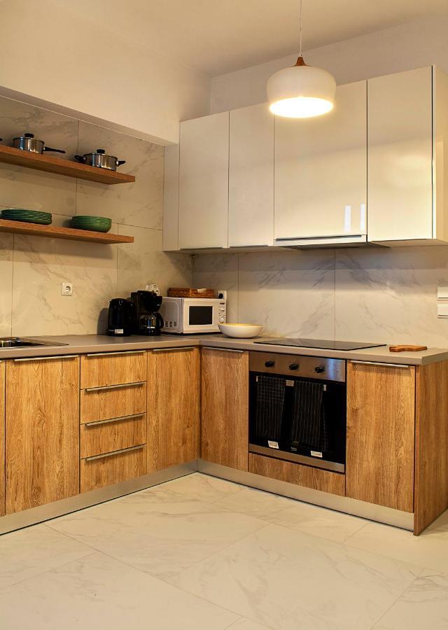 Elegant, Spacious & Minimalist Aptm W/Balcony Apartment Athens Luaran gambar